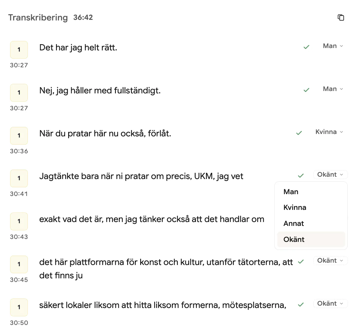 A transcript line with a gender dropdown open: Man, Kvinna, Annat, Okänt